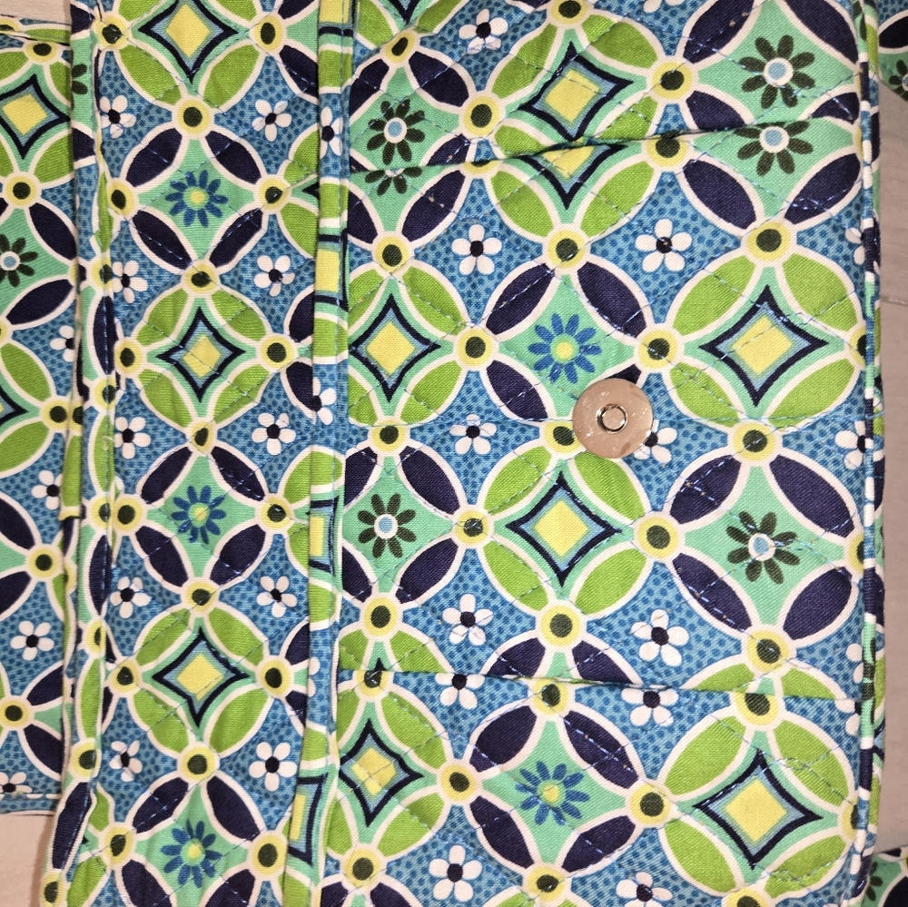 Vera Bradley Lindsay Crossbody, Daisy Daisy, NWOT - Picture 14 of 15